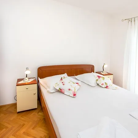 Stane Apartment Primosten